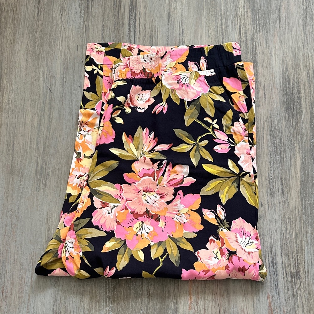 LOFT Women’s Black Floral Wide Leg Pants